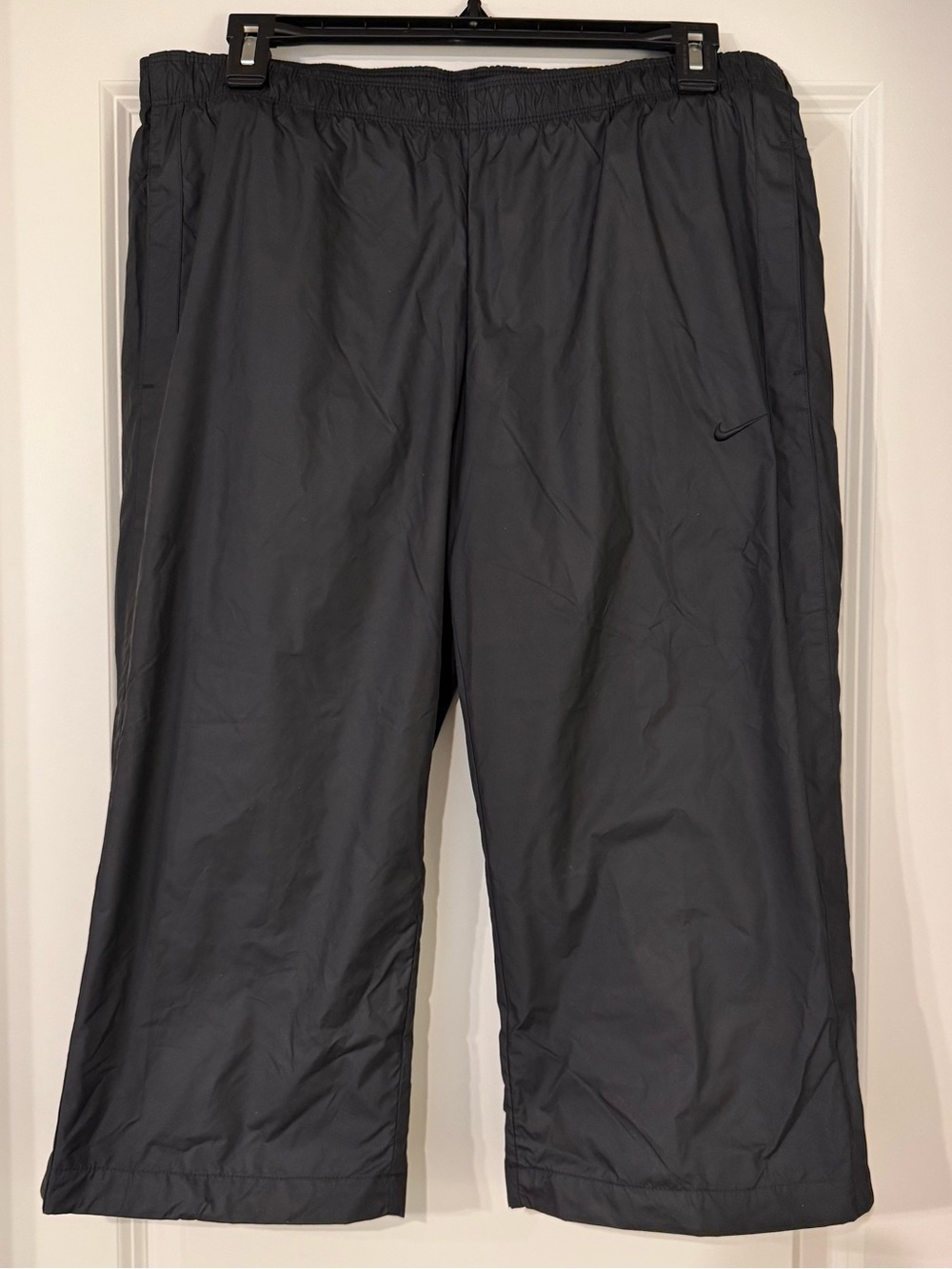 Nike Women’s Black Athletic Capris